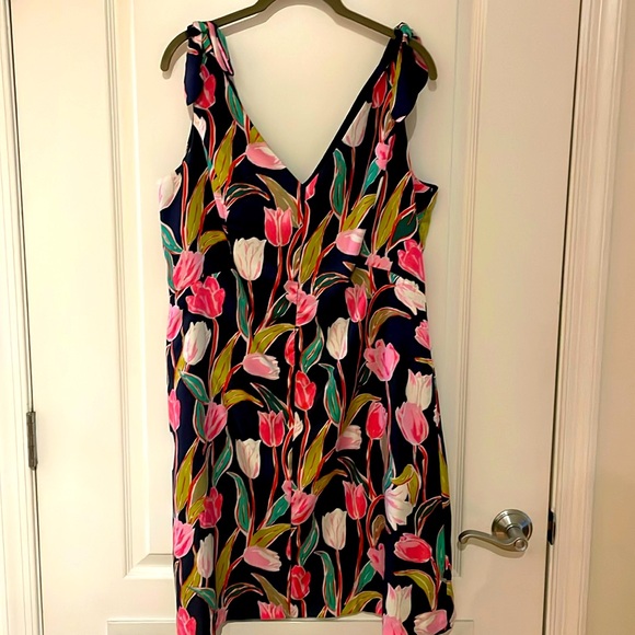 Navy and pink tulip dress - Picture 1 of 5